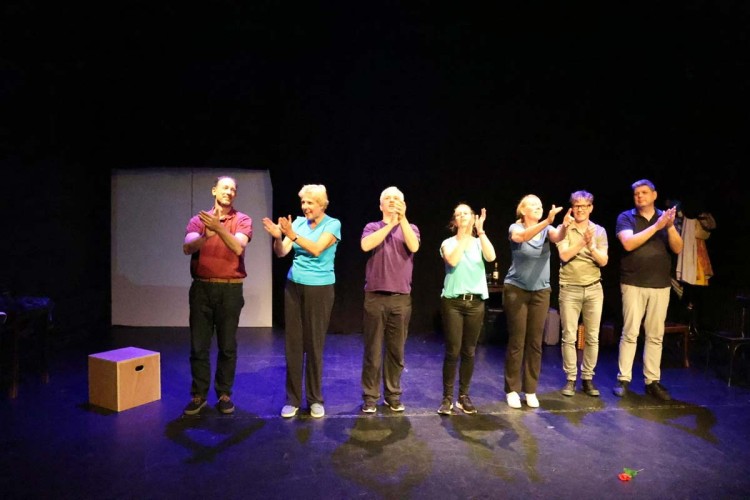 FijnDankUWel speelt “De Impro-realityshow””