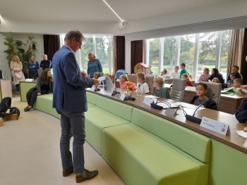 Album afbeelding 1: Wethouder Lafleur aan het werk