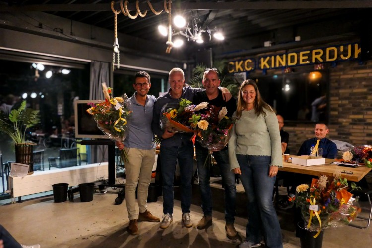 Grote opkomst bij ledenvergadering CKC Kinderdijk: voorzitter draagt stokje over