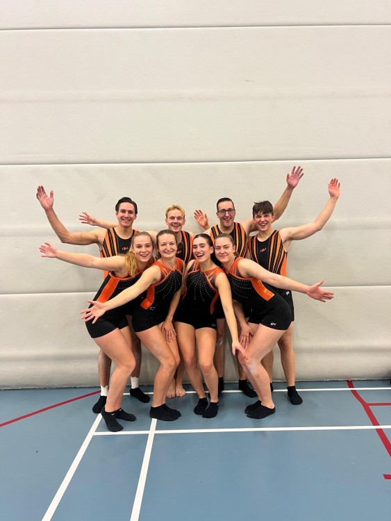 Mix-senior-springers goed op weg