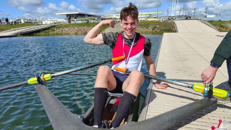 Dordtse roeier Victor Verbrugge Nederlands kampioen lichte skiff
