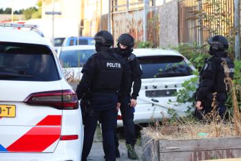 Bedrijfspand en terrein Dordtse Kil met spoed gesloten wegens acute dreiging