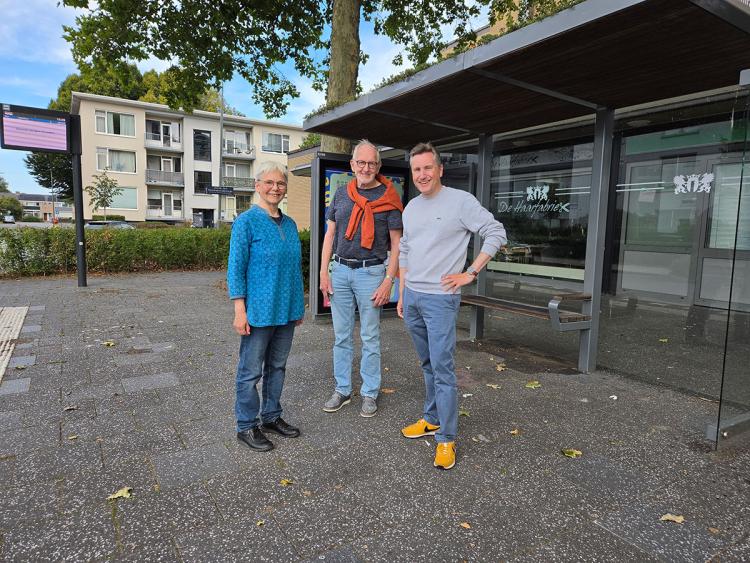Busje komt zo… maar niet bij Admiraalsplein; VVD vraagt opheldering