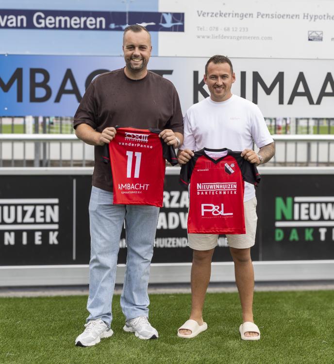 Reclameborden van De Liefde & van Gemeren weer spik en span