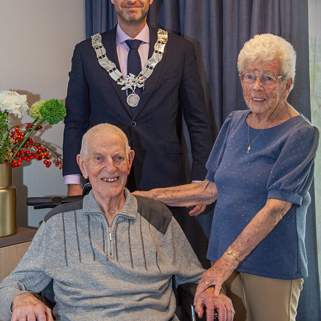 Echtpaar Van der Giessen-Van der Steen 65 jaar getrouwd