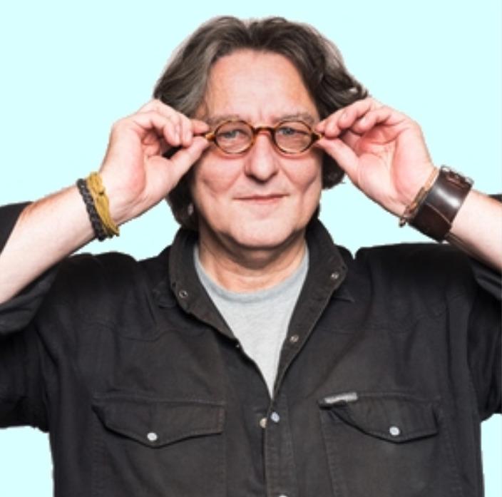 Kees Thies in theatertalkshow in gesprek over Dordtse bruine kroeg