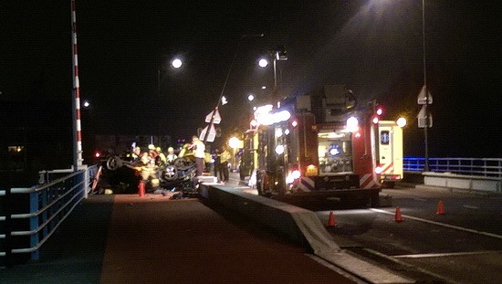 Ernstig ongeval op de Prins Hendrikbrug