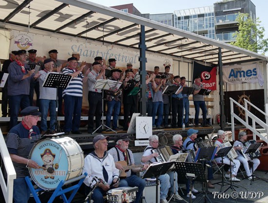 Shantykorenfestival op het Admiraalplein