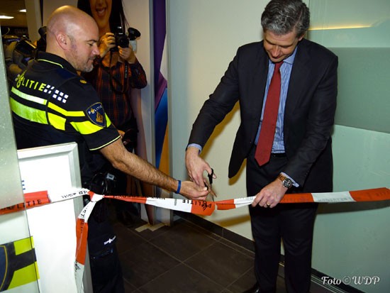 Opening Pop-up politiebureau Sterrenburg