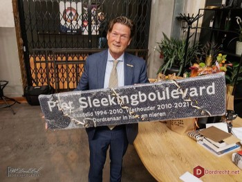 Album afbeelding 23: Piet Sleeking werd ook verrast met een eigen boulevard