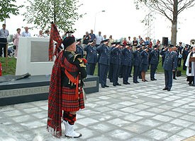 Onthulling Lancastermonument