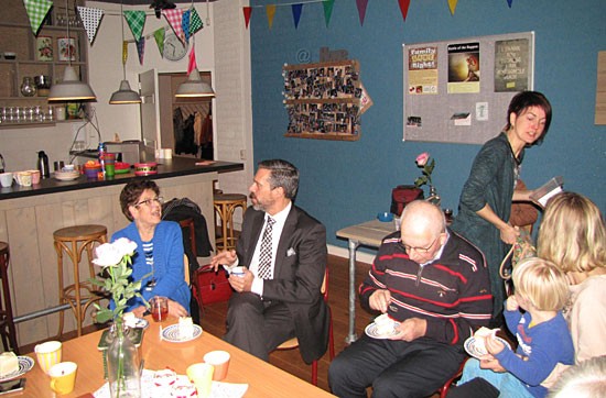 Burgemeester Moerkerke op bezoek bij Open Koffieochtend