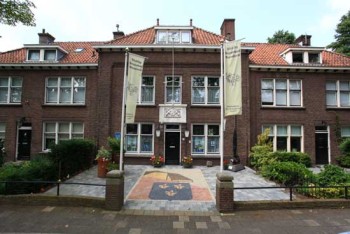 Tentoonstelling 'Museumschatten, wie wat bewaart...'