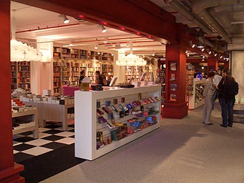 Album afbeelding 3: De nieuwe winkel van Boekhandel De Meent