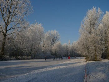 Album afbeelding 3: De ijsbaan in de Oostpolder