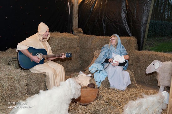 Kerstwandeling 'Volg de ster' bij de Merwebolder 
