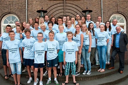 Nederlands Kampioenen gehuldigd door gemeentebestuur