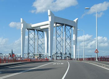 Nachtafsluiting Verkeersbrug Dordrecht wegens onderhoud
