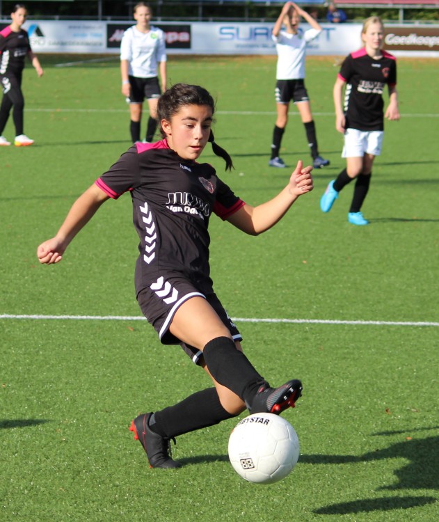 IFC MO13-2 pakt drie punten tegen ASWH MO13-1