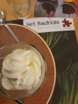 Album afbeelding 3: Het toetje: ijs!