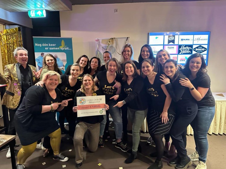 Ladies’ Circle haalt €4.000 op voor St. Ambulance Wens met Beer, Bubbles & Bingo